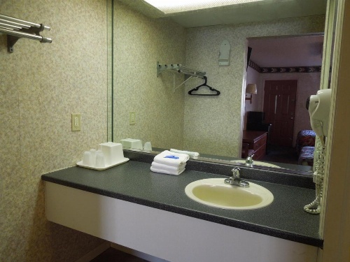Red Carpet Inn Absecon image 8